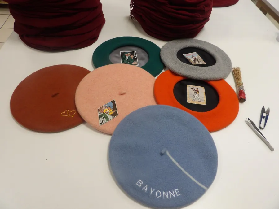 Fabriquez vos bérets en famille avec Thibaut - Image n°1 - Wecandoo