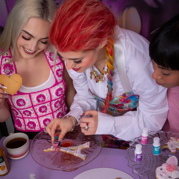 Décorez vos biscuits autour d'un café gourmand avec Alyah et son équipe - Image n°4 - Wecandoo