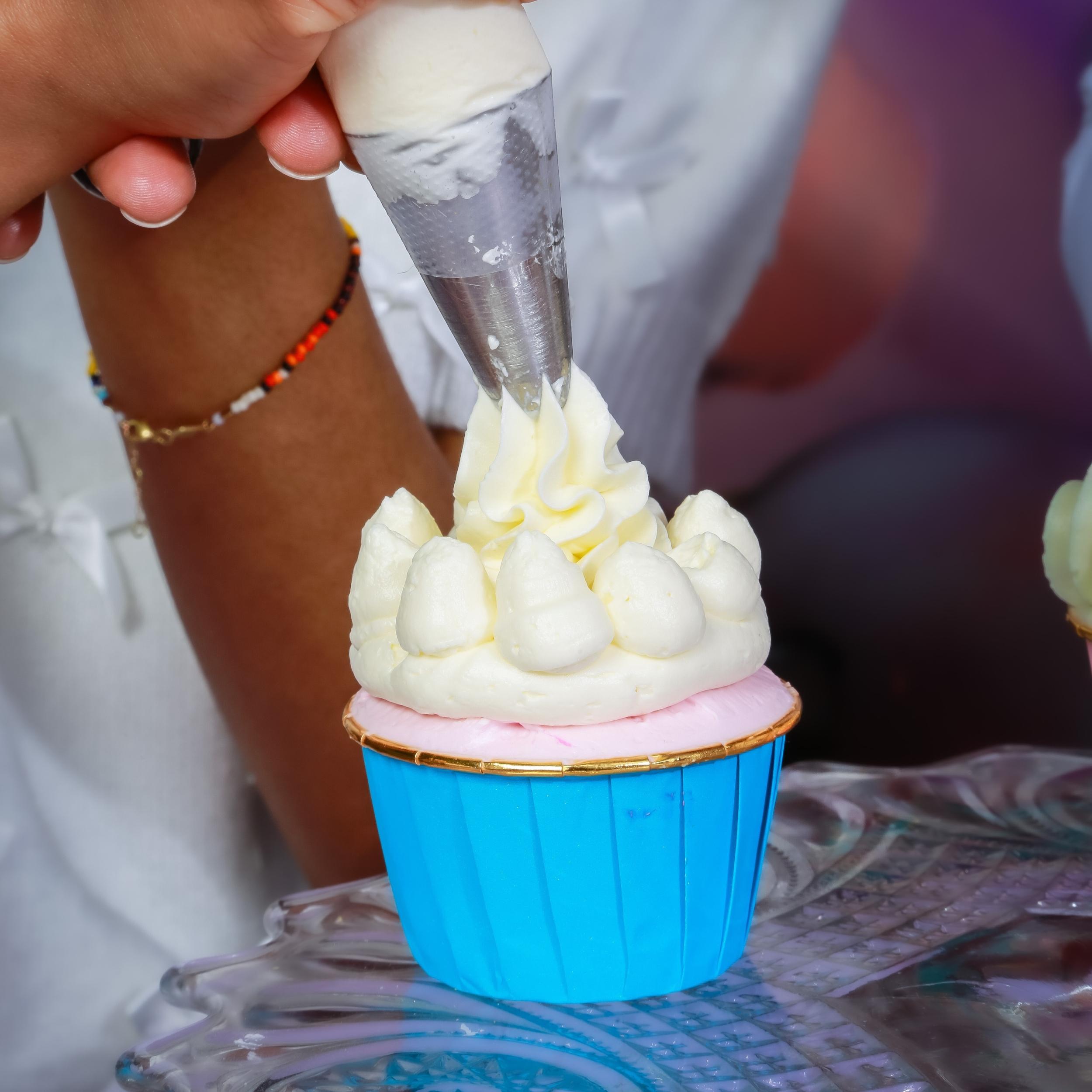 Décorez vos cupcakes avec Marie et son équipe - Image n°2 - Wecandoo