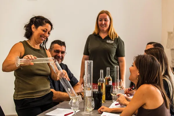 Assemblez un vin de manière ludique avec Sophie - Image n°3 - Wecandoo