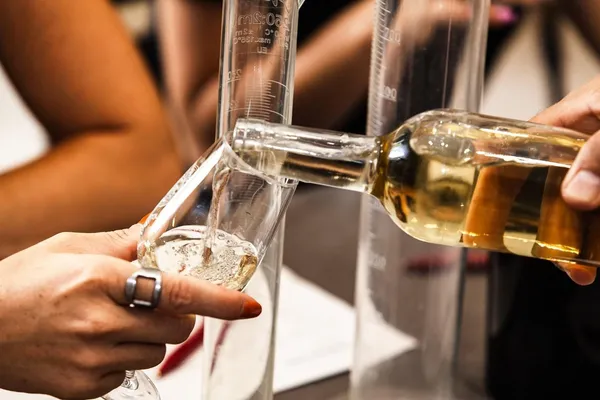 Assemblez un vin de manière ludique