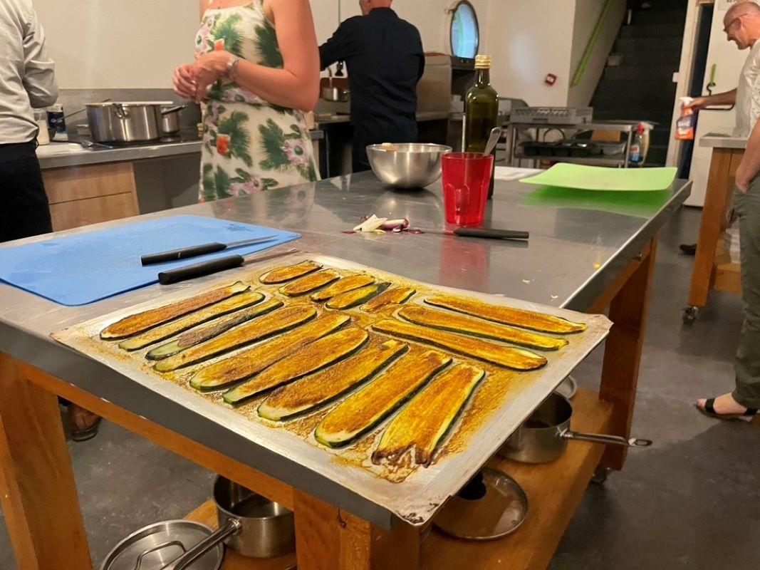 Cuisinez un repas végétal en équipe avec Candice - Image n°10 - Wecandoo