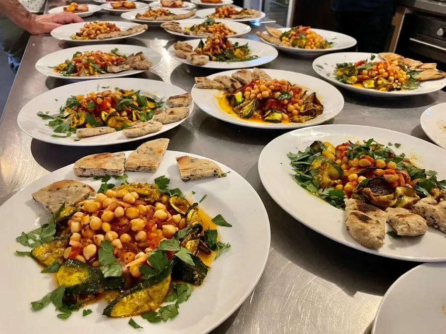 Cuisinez un repas végétal en équipe avec Candice - Image n°1 - Wecandoo