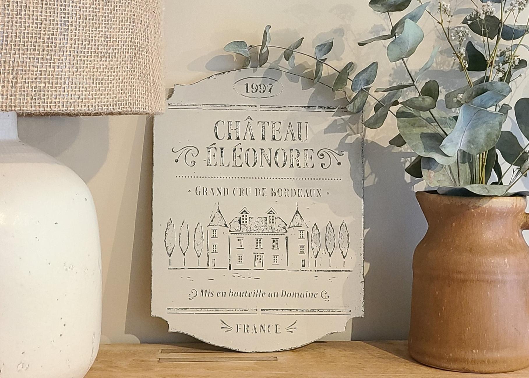 Apprenez les techniques de relooking en transformant un objet avec Mélanie - Image n°6 - Wecandoo