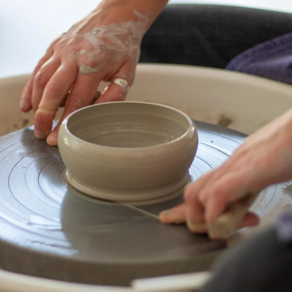 Découvrez la technique du tour de potier