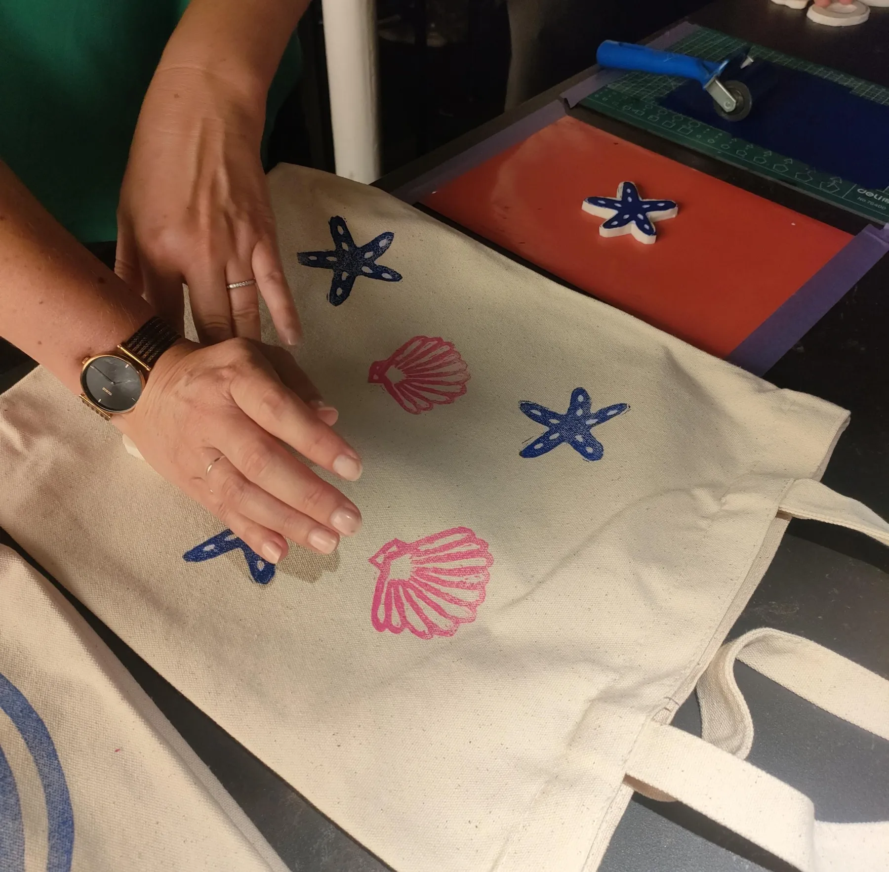 Créez votre tote bag personnalisé avec Emilie - Afbeelding nr. 2 - Wecandoo