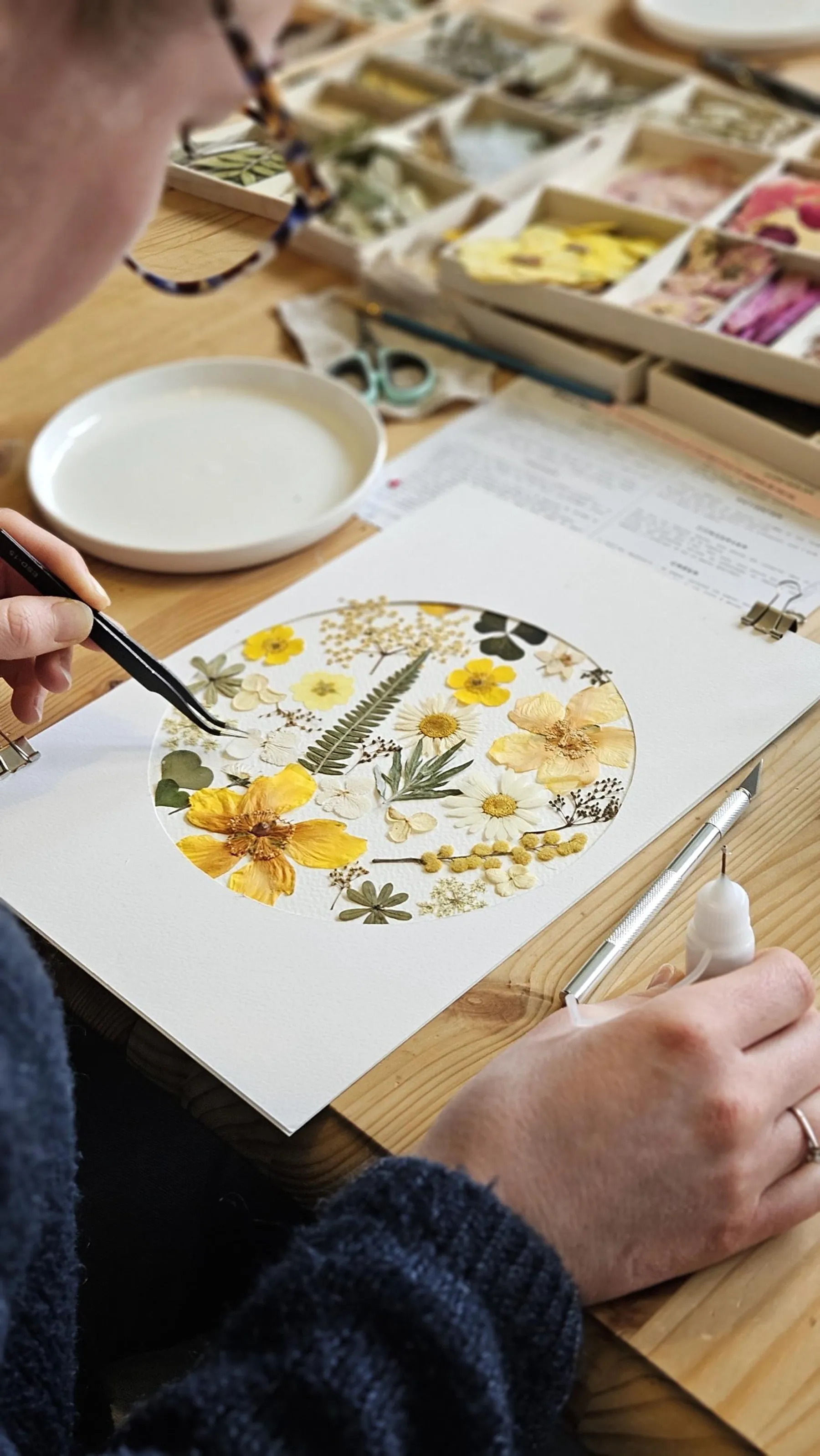 Réalisez votre herbier encadré avec Yuliya - Image n°3 - Wecandoo