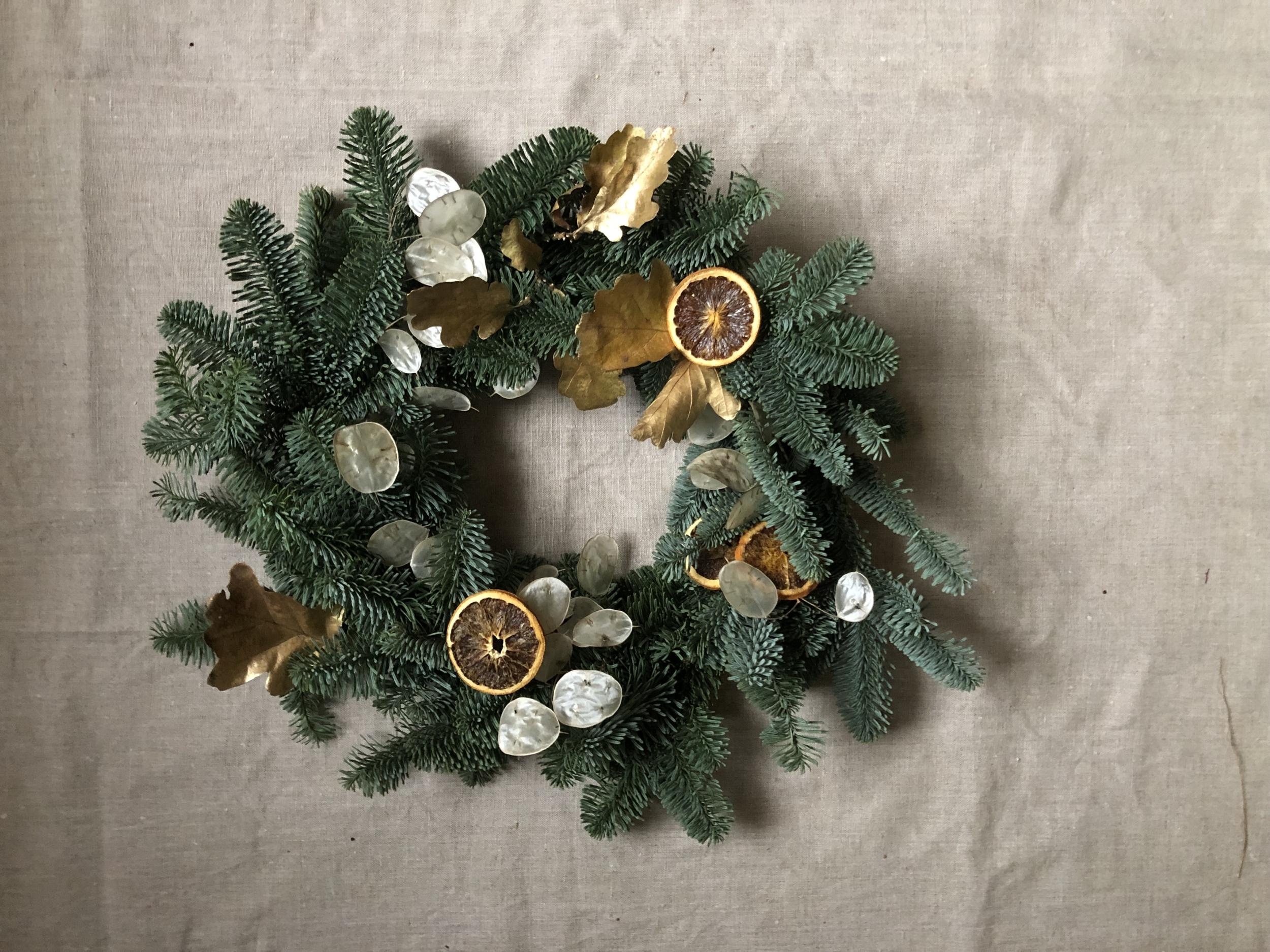 Créez votre couronne de végétaux et fleurs séchées avec Alix - Image n°3 - Wecandoo