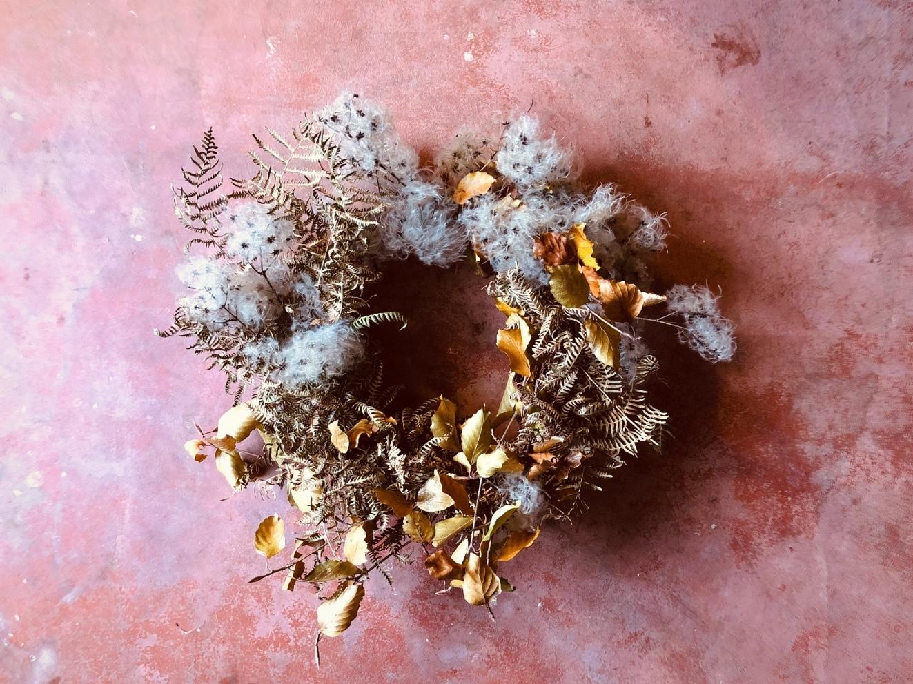 Créez votre couronne de végétaux et fleurs séchées avec Alix - Image n°6 - Wecandoo