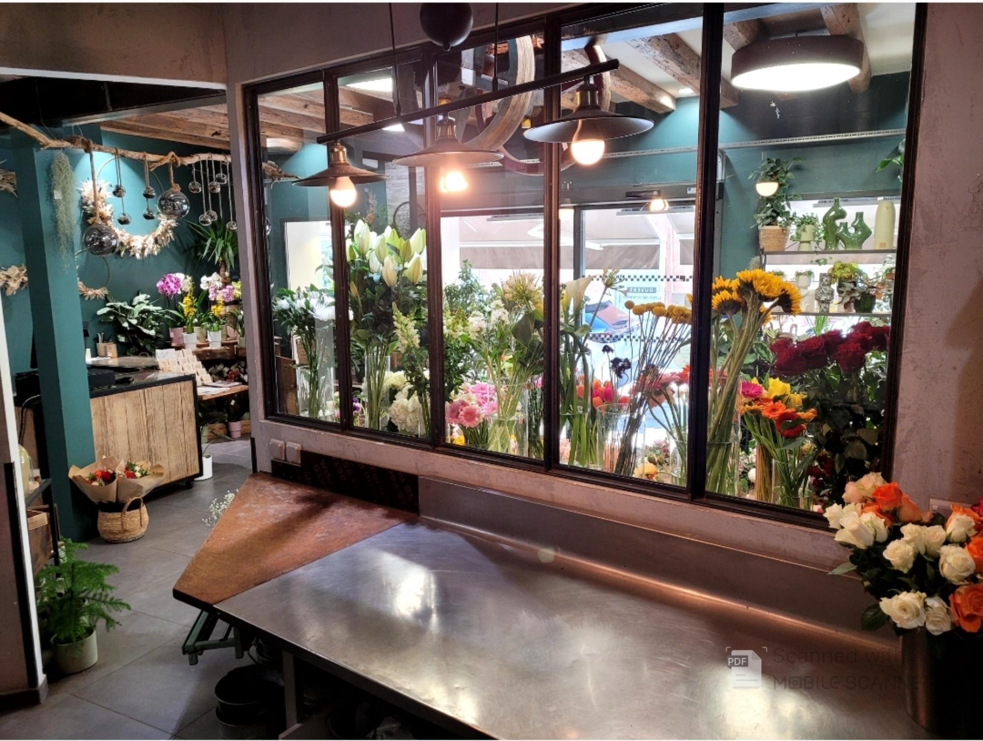 Réalisez votre couronne de fleurs séchées avec Alexandra et Céline - Image n°6 - Wecandoo
