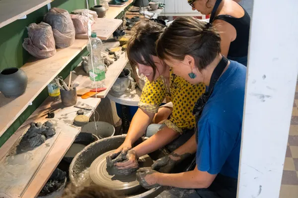 Tournez vos pièces en céramique sur deux jours avec Marie - Image n°3 - Wecandoo