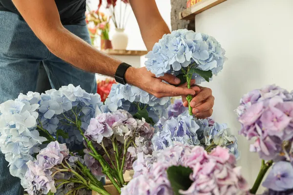 Réalisez votre bouquet autour d'un apéro accompagné par Nina - Image n°3 - Wecandoo