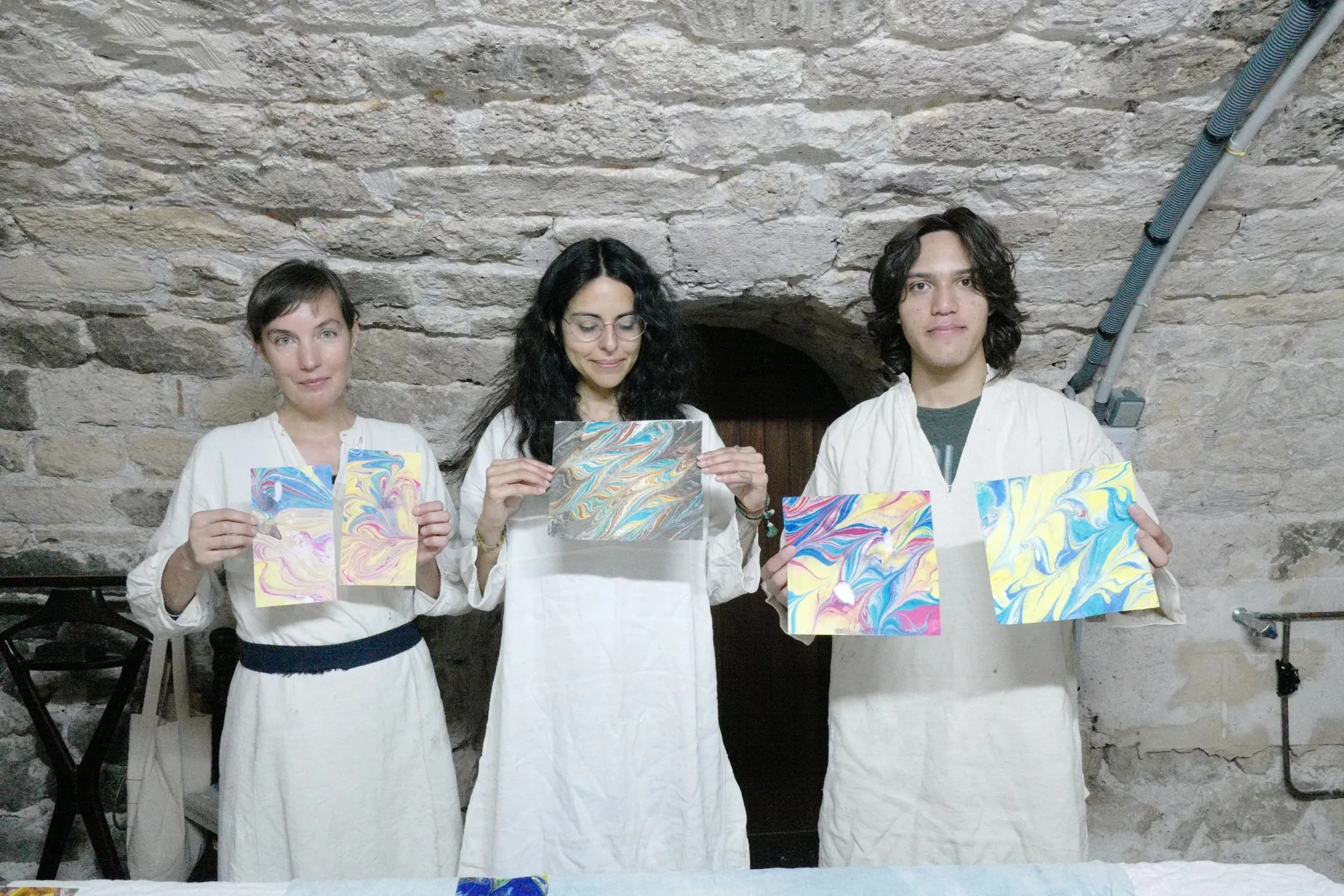 Réalisez votre papier marbré avec Elizabeth - Afbeelding nr. 5 - Wecandoo