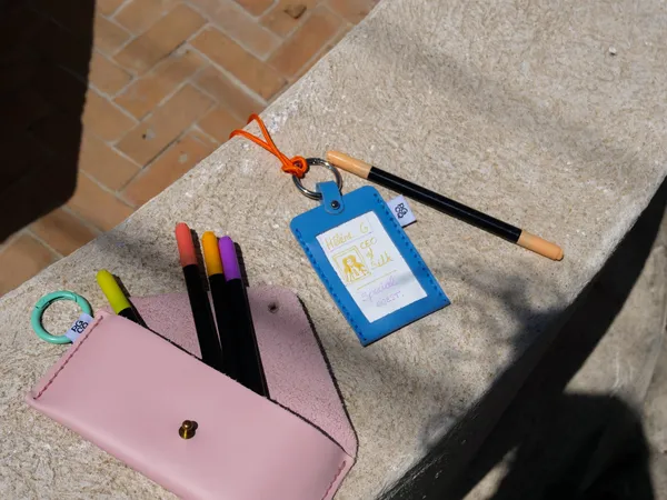 Surprenez votre équipe et réalisez votre accessoire de petite maroquinerie avec Juliette - Afbeelding nr. 3 - Wecandoo