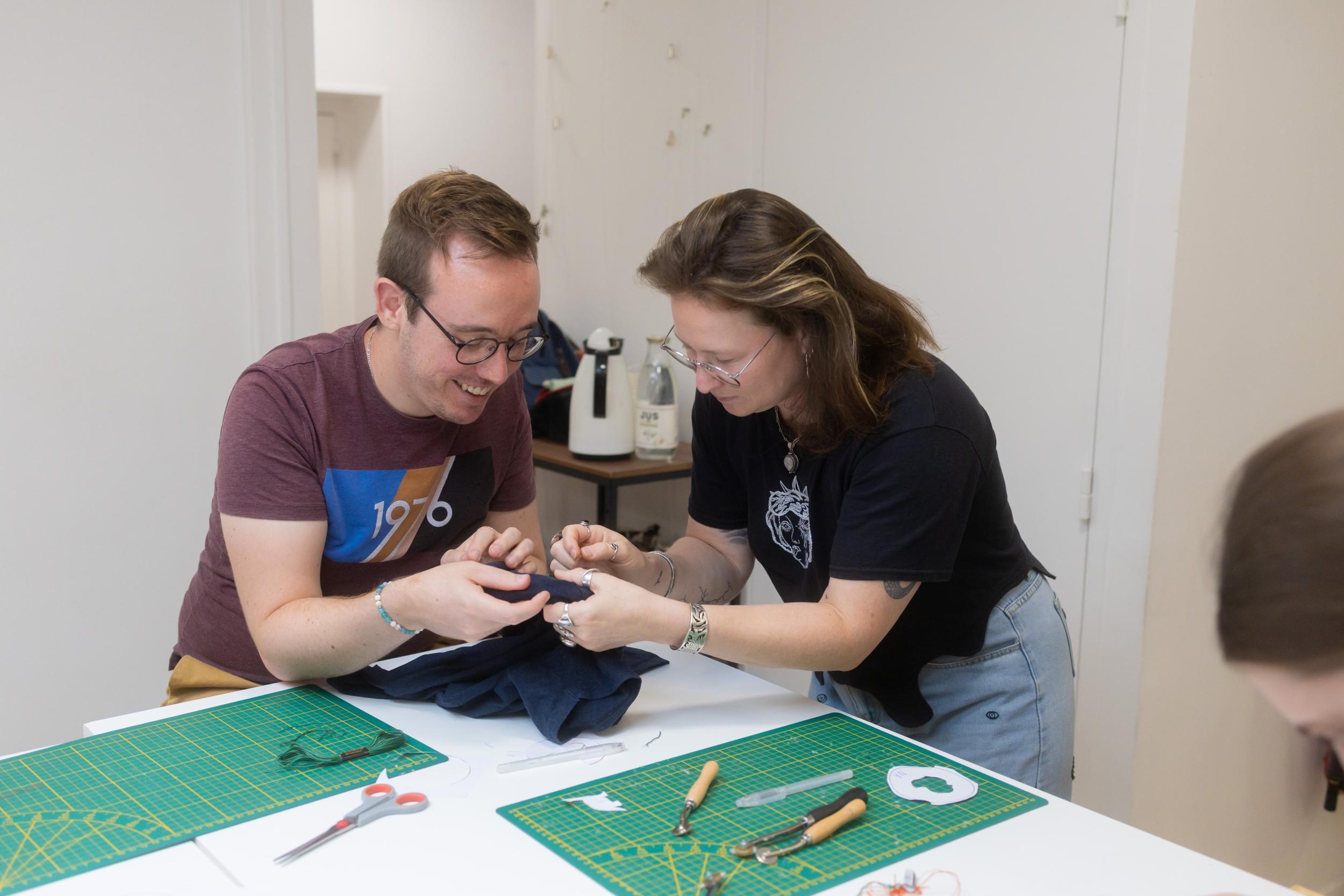 Upcyclez votre vêtement avec Alice - Image n°4 - Wecandoo