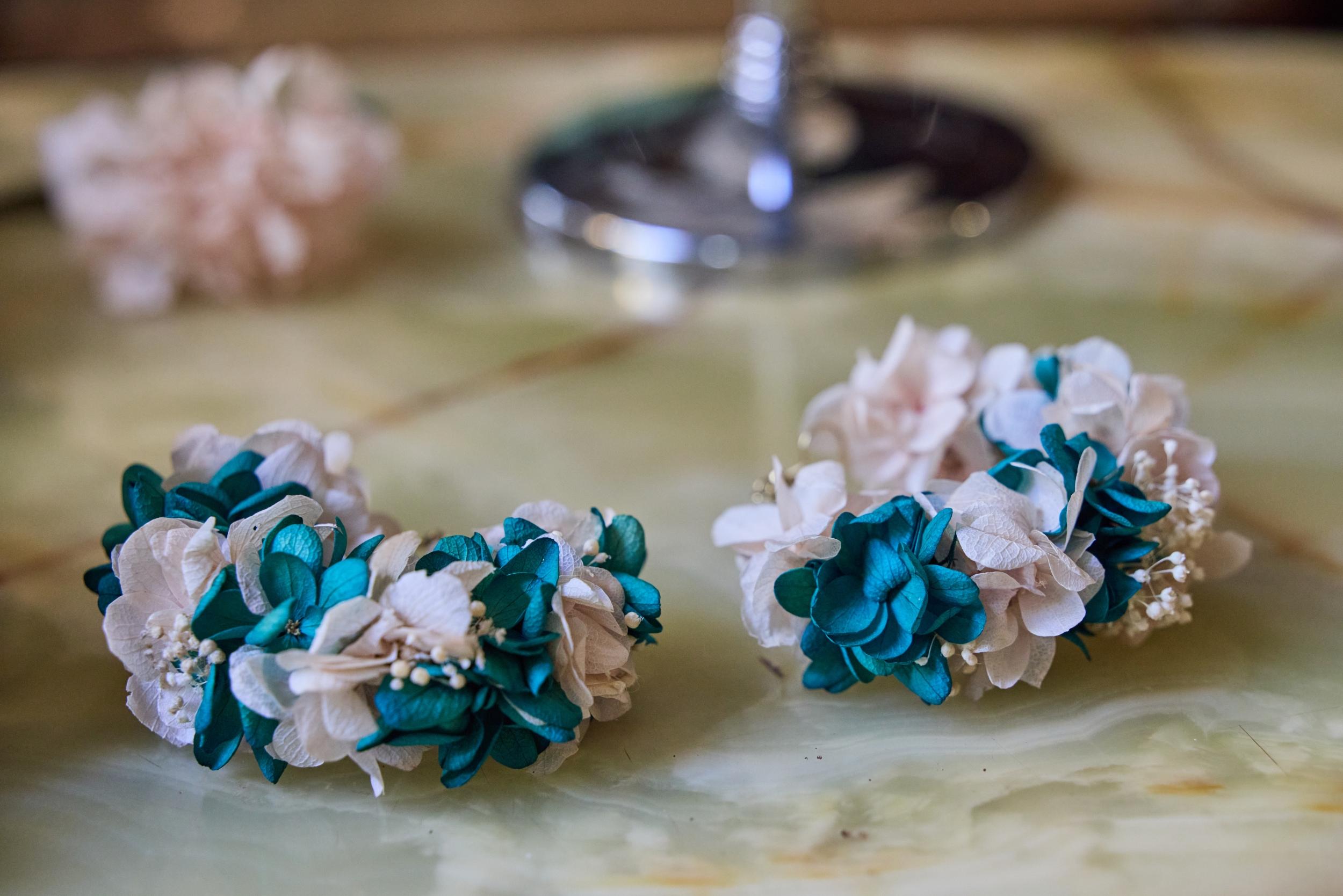 Réalisez votre bijou en fleurs stabilisées autour d’un brunch avec Kim - Image n°14 - Wecandoo