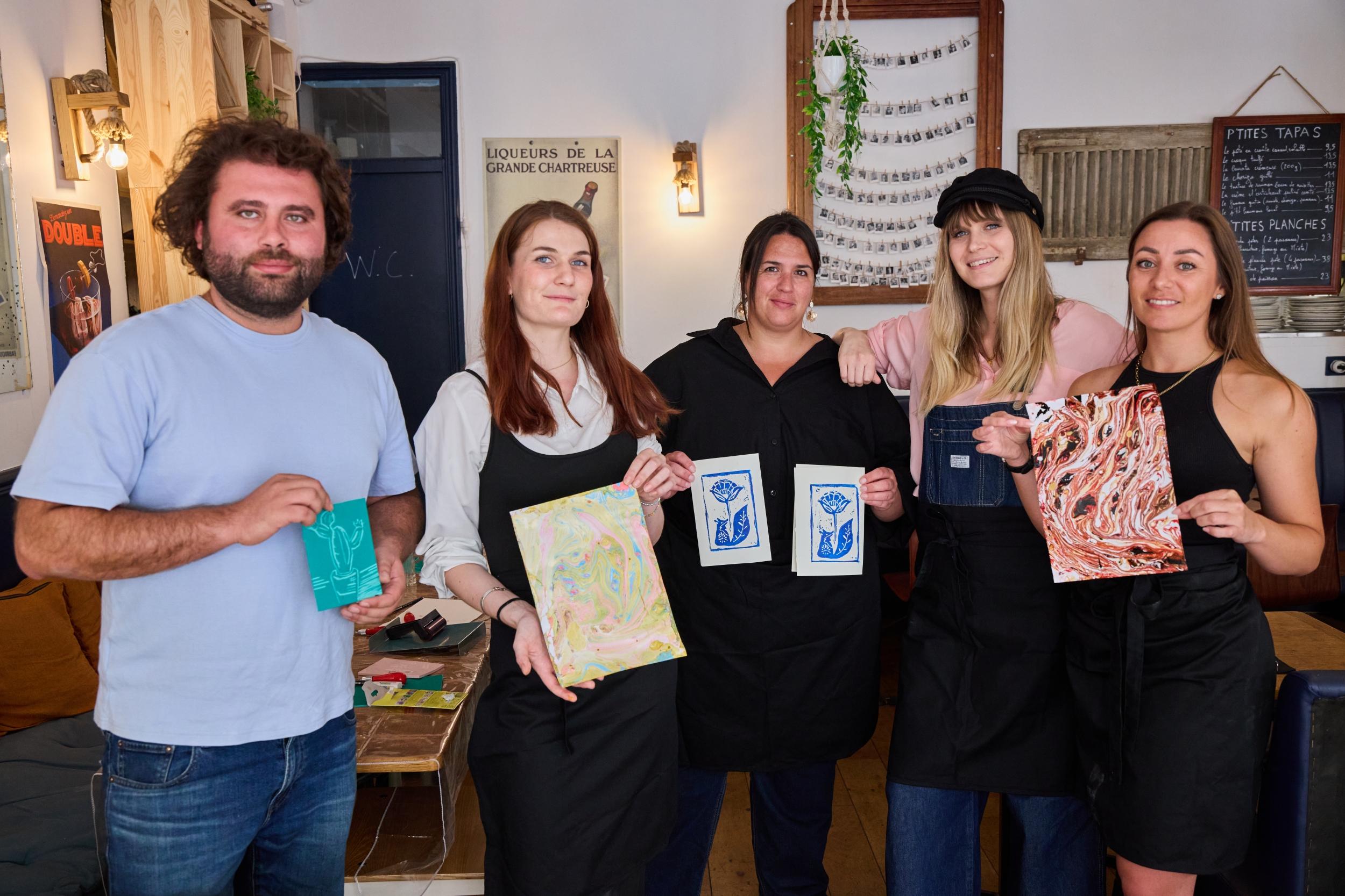 Découvrez la linogravure autour d’un apéro et réalisez vos impressions uniques avec Julie - Image n°9 - Wecandoo