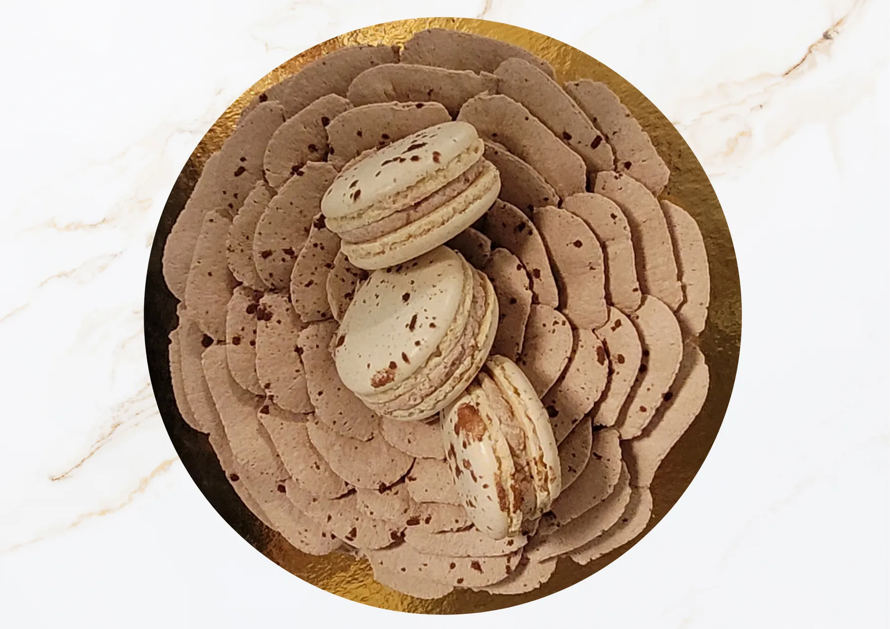 Initiez-vous à la pâtisserie et réalisez votre gâteau au chocolat et aux fruits - Image n°4 - Wecandoo