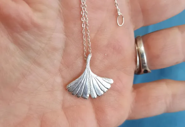 Fabriquez votre bague ou pendentif en argent avec Béatrice - Image n°5 - Wecandoo