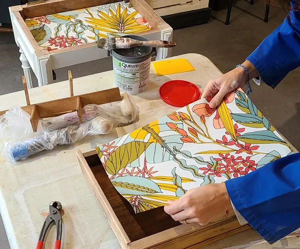 Découvrez les bases de la transformation de meubles avec Mélanie - Image n°2 - Wecandoo