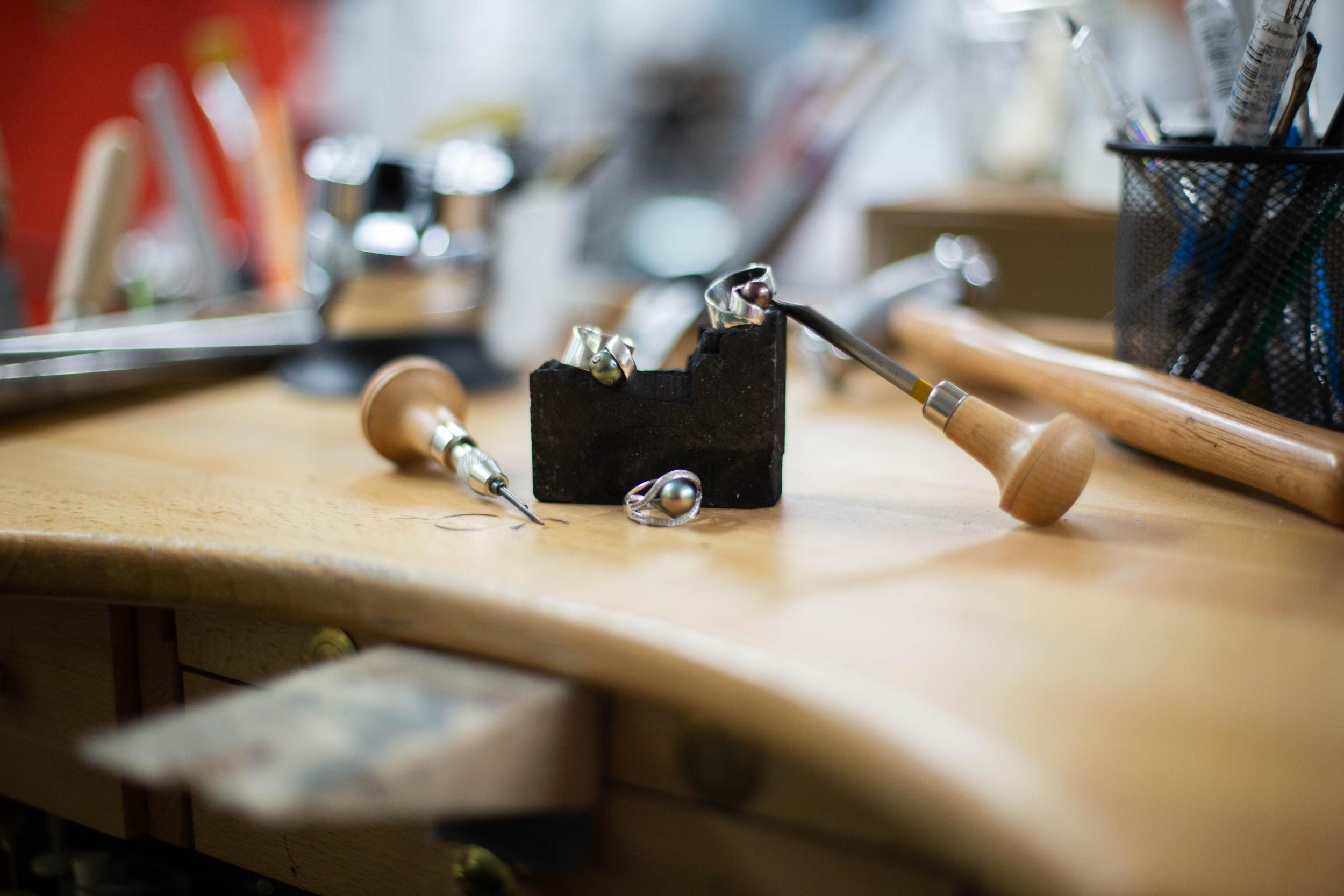 Réalisez votre bague sertie avec une perle de Tahiti