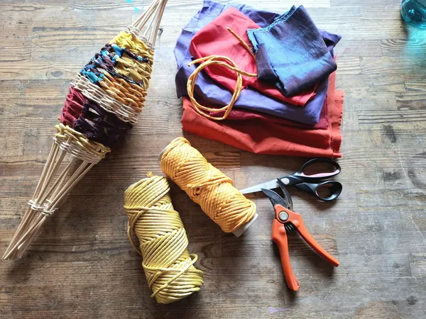 Créez votre suspension en osier et tissu avec Florie - Image n°5 - Wecandoo