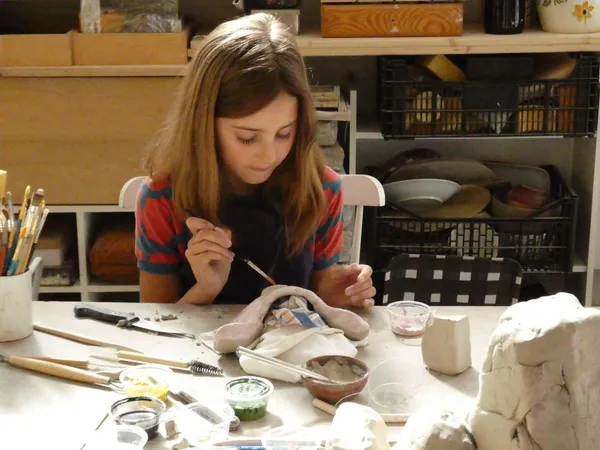 Décorez votre masque animalier en céramique avec Tania - Image n°3 - Wecandoo