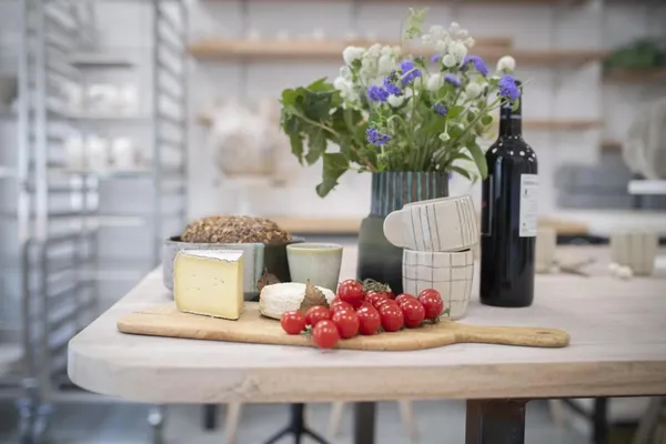 Créez votre pièce en céramique autour d'un apéro