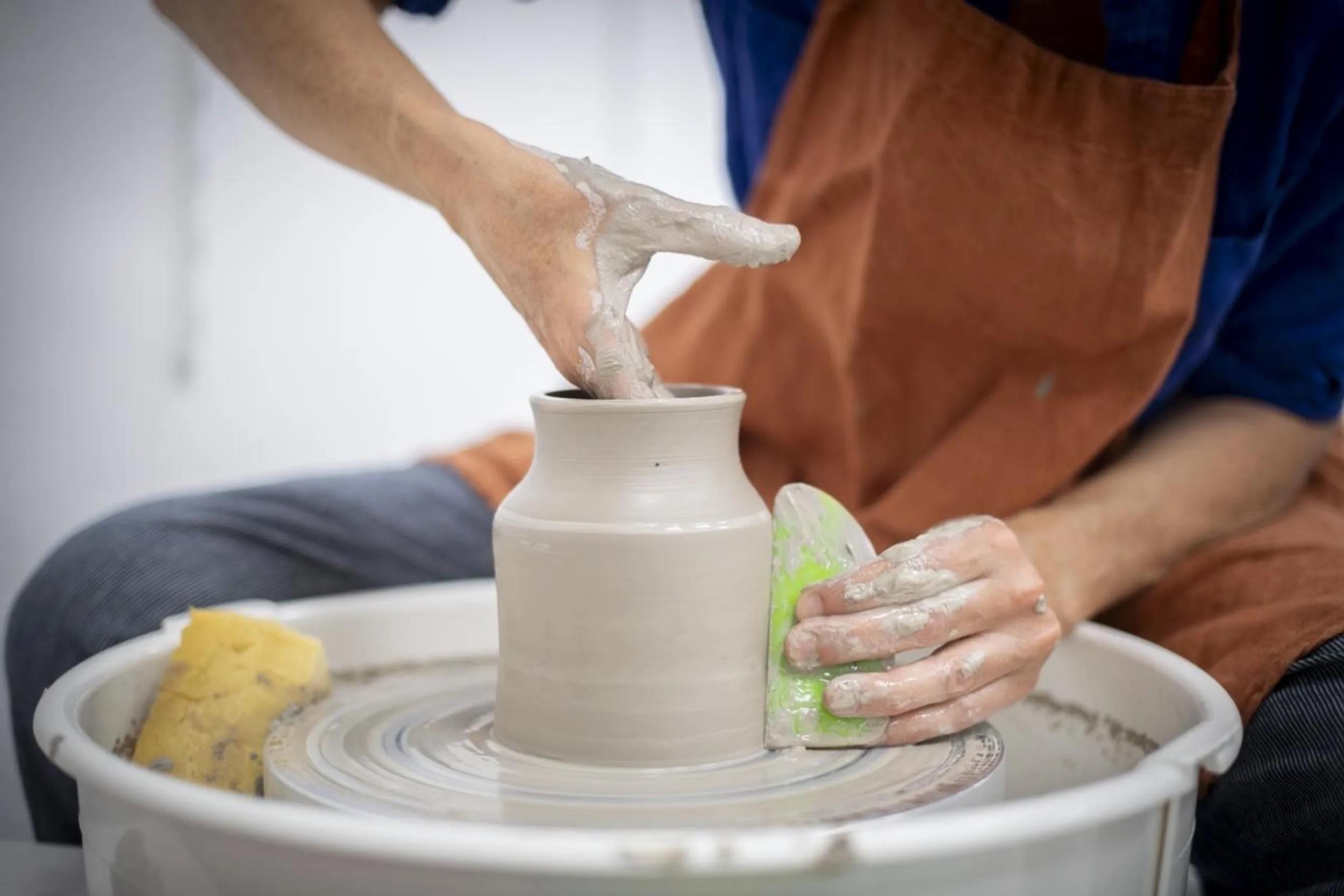 Initiez-vous au tour de potier