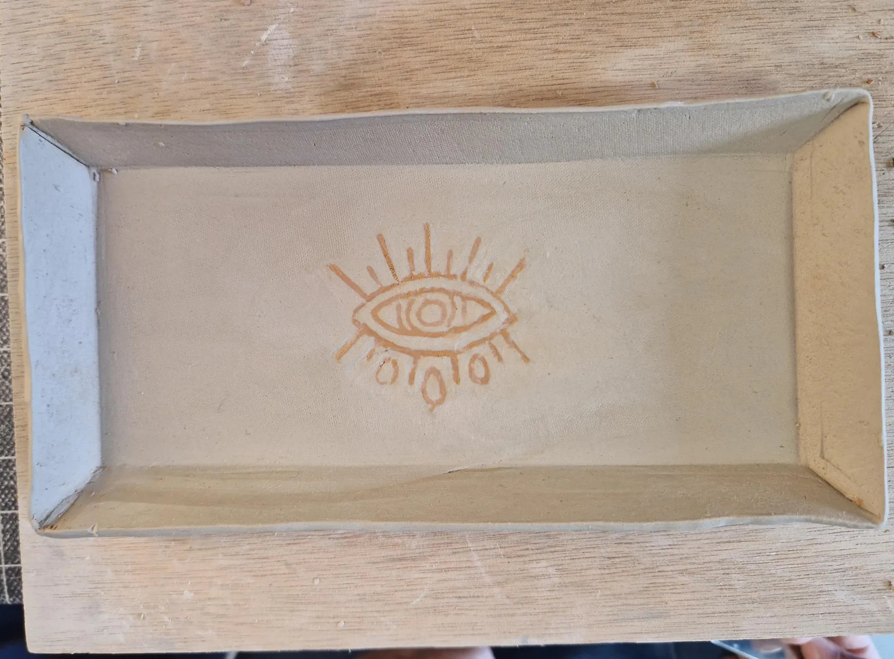 Initiez-vous au modelage et au décor sur céramique avec Claudy - Image n°1 - Wecandoo