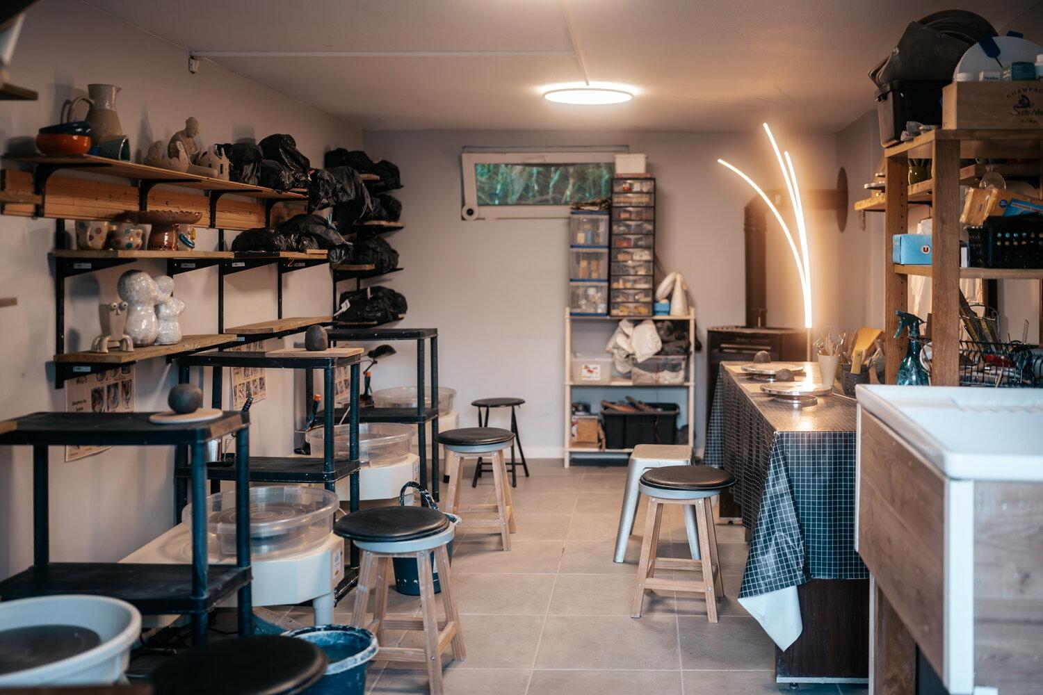 Initiez-vous au modelage et au décor sur céramique avec Claudy - Image n°9 - Wecandoo