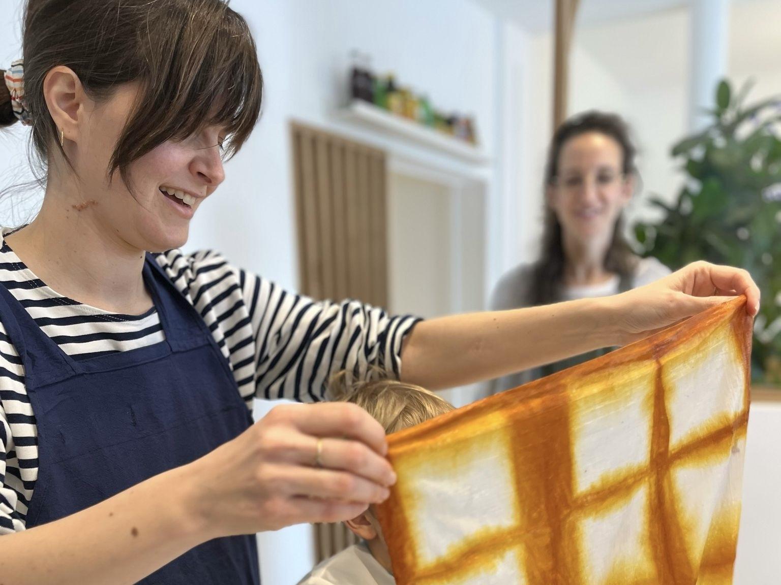Initiez-vous à la teinture végétale en duo avec votre enfant, accompagnés par Adeline - Image n°6 - Wecandoo