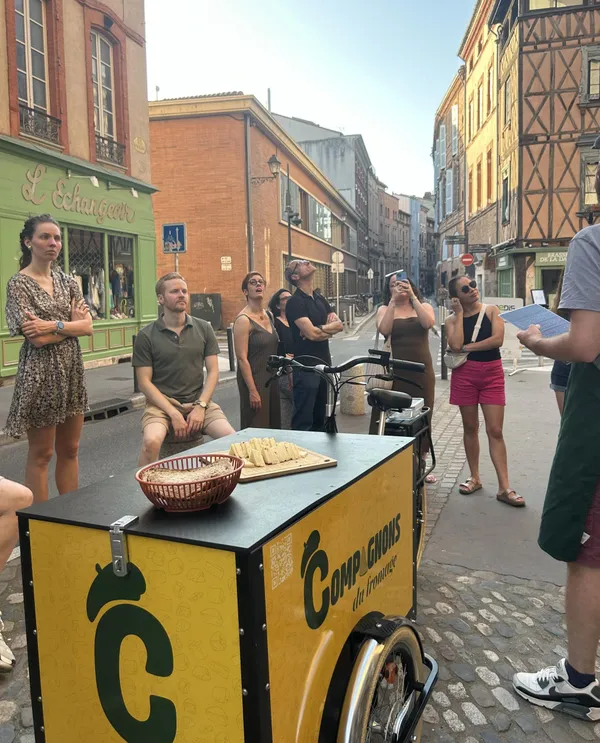 Explorez Toulouse en équipe à travers fromages, vins & patrimoine - Image n°4 - Wecandoo