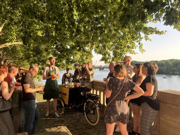 Explorez Toulouse en équipe à travers fromages, vins & patrimoine - Image n°5 - Wecandoo