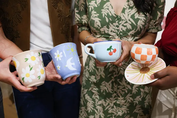 Décorez vos pièces en céramique autour d’un café avec Pauline - Afbeelding nr. 4 - Wecandoo