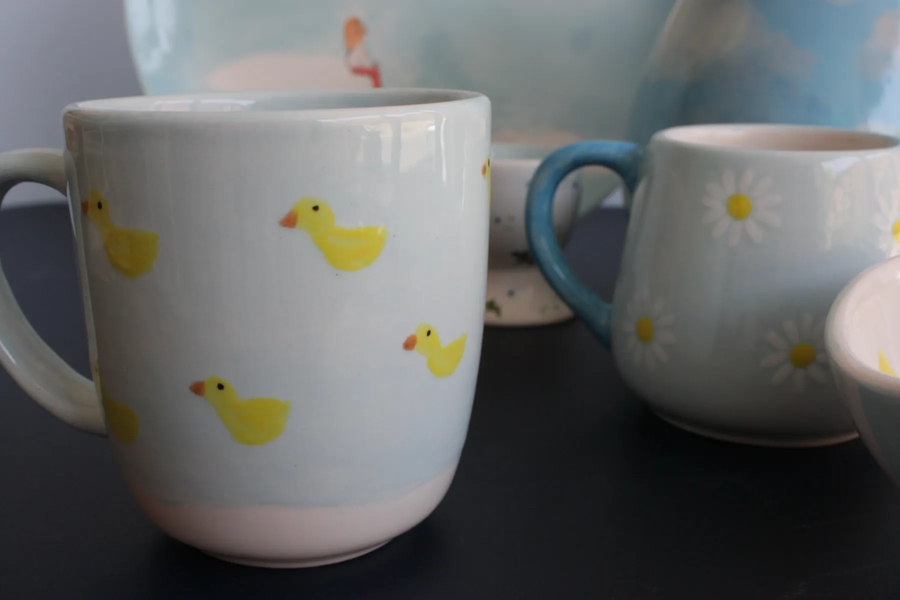 Décorez votre tasse en céramique autour d'un brunch avec Caroline et ses équipes - Afbeelding nr. 1 - Wecandoo