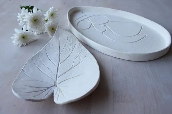 Découvrez l'art du modelage en céramique avec Caroline et ses équipes - Image n°4 - Wecandoo