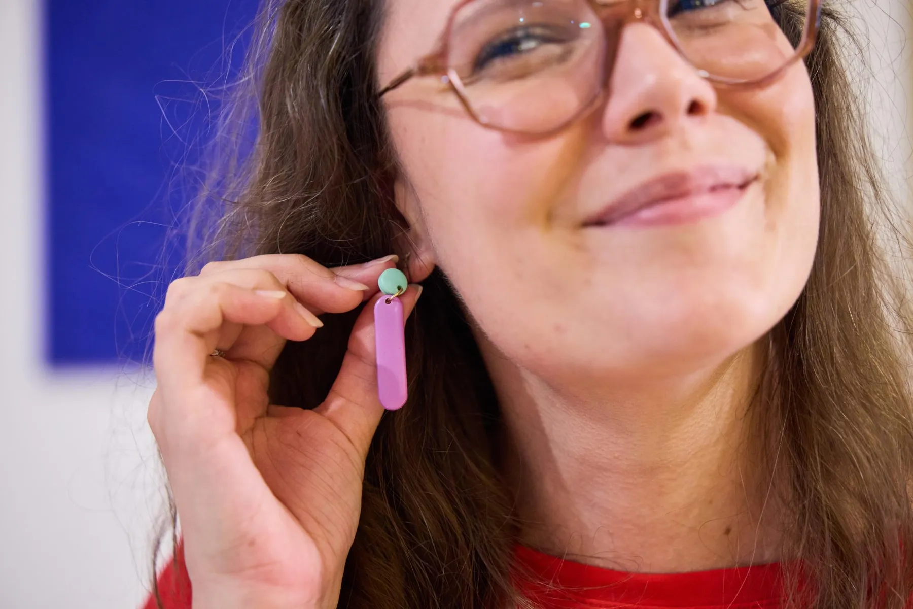 Réalisez vos boucles d'oreilles en polymère autour d'un goûter avec Hadjara et Armelle - Image n°2 - Wecandoo