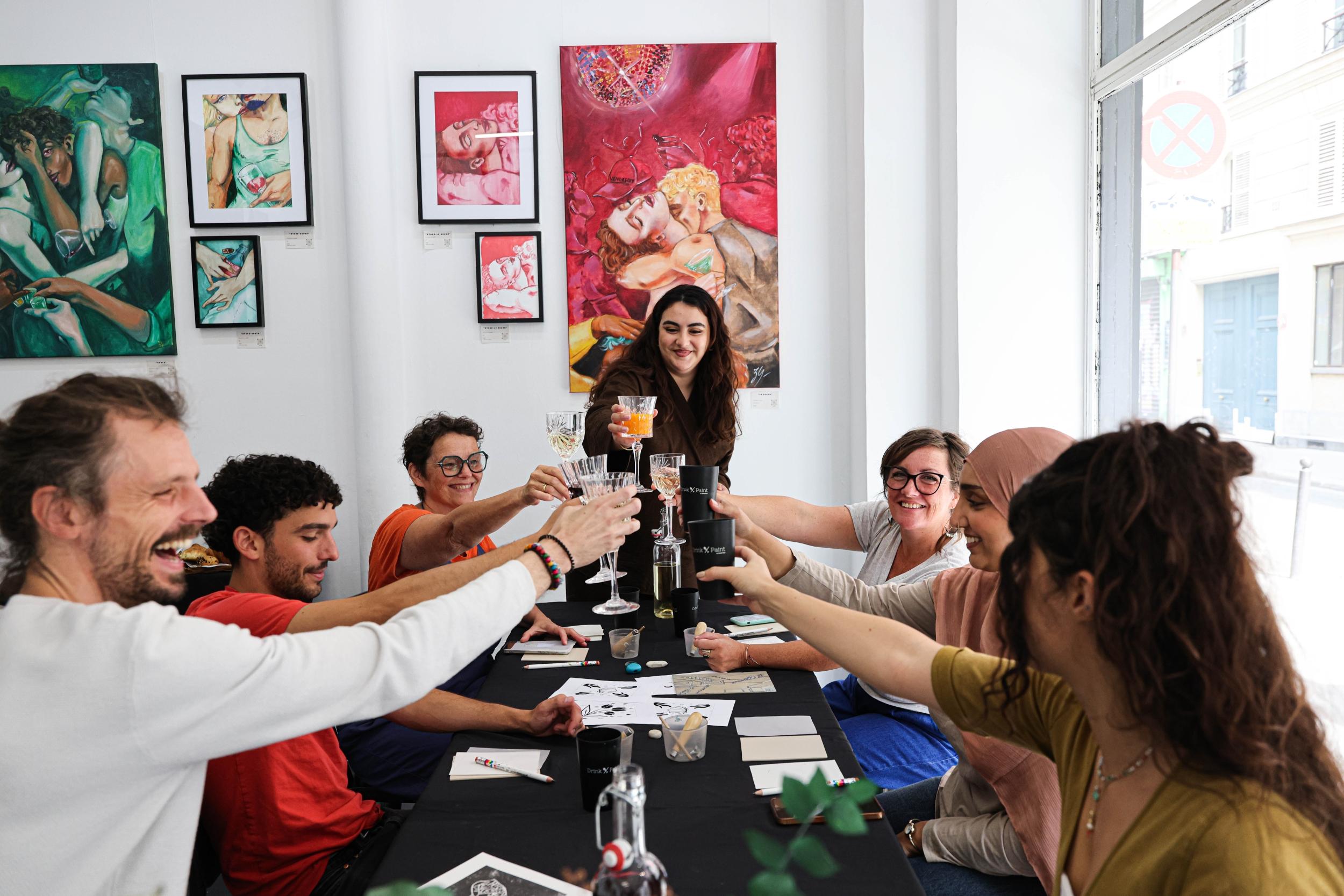 Découvrez la linogravure autour d’un apéro et réalisez votre création unique avec Amina - Image n°1 - Wecandoo