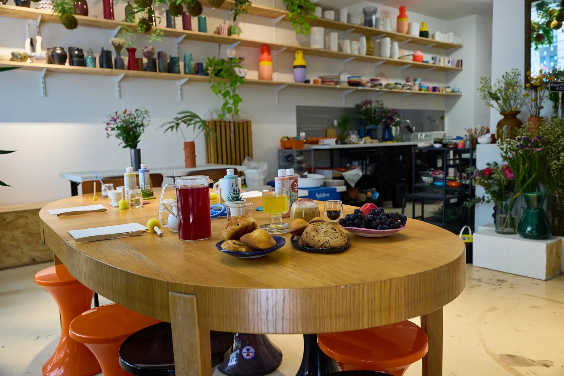 Décorez votre pièce en céramique autour d'un goûter avec San et son équipe - Image n°4 - Wecandoo