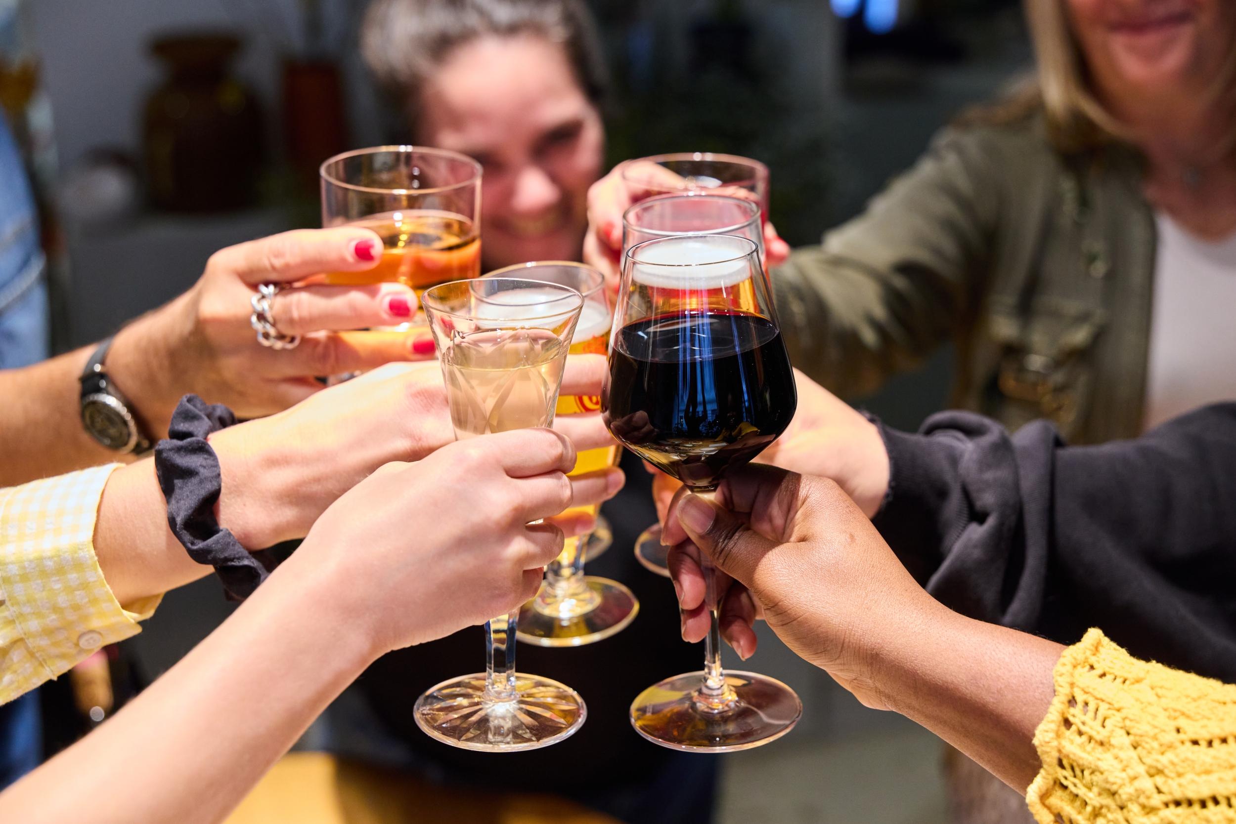Décorez votre pièce en céramique autour d'un apéro avec San et son équipe - Image n°2 - Wecandoo