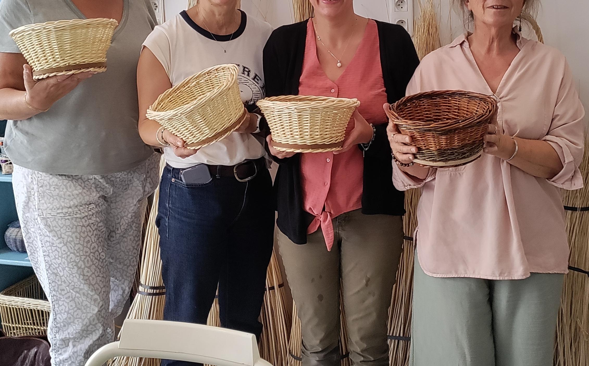 Réalisez votre corbeille sur fond en bois avec Monique - Image n°7 - Wecandoo
