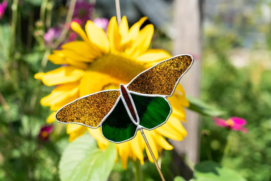 Initiez-vous au vitrail Tiffany sur une demi-journée avec Mylène - Image n°1 - Wecandoo