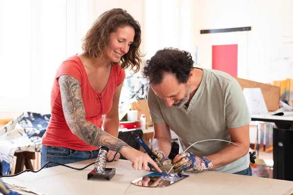 Initiez-vous au vitrail Tiffany sur une demi-journée avec Mylène - Image n°3 - Wecandoo