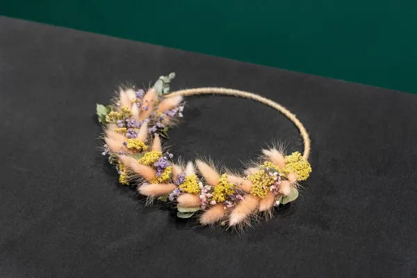Créez votre couronne florale autour d'un apéro