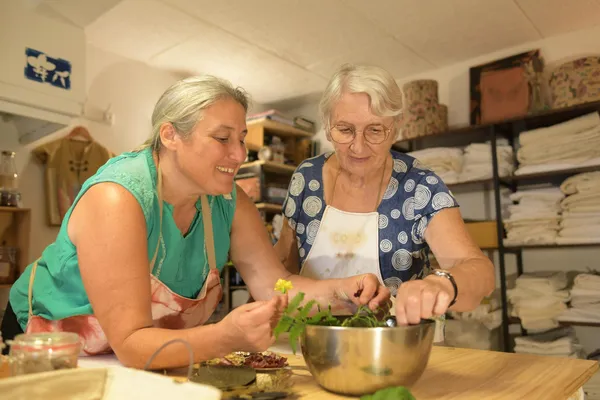 Initiez-vous à la teinture végétale avec Christelle - Afbeelding nr. 4 - Wecandoo