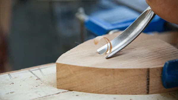 Initiez-vous à la sculpture sur bois avec Alexandre - Image n°1 - Wecandoo