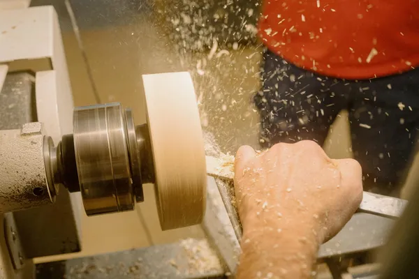 Réalisez votre petit bol en bois avec Gauthier - Image n°2 - Wecandoo