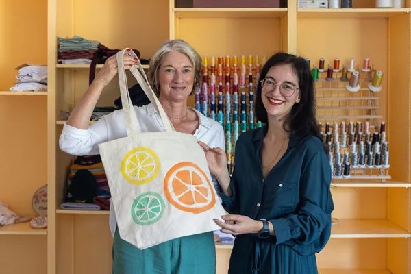 Réalisez votre aquarelle et votre broderie sur tote bag avec Julie - Image n°3 - Wecandoo