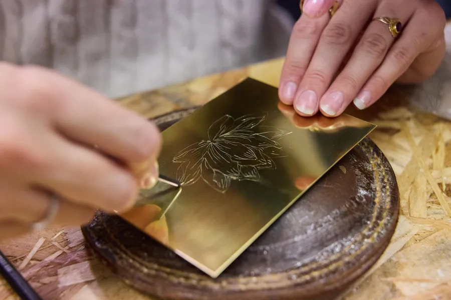 Découvrez la gravure au burin avec Eugénie - Afbeelding nr. 1 - Wecandoo
